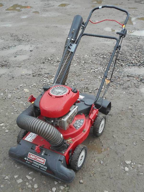 lot 4 image: Craftsman 4-In-1 Power Propelled 24...