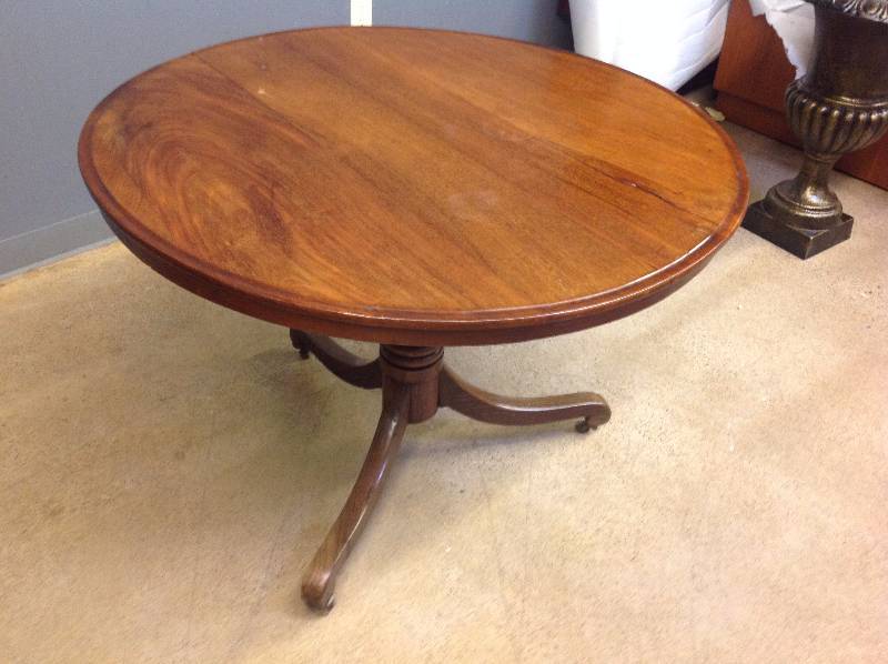 Circa 1790 - 1810 Georgian Elm & Mahogany Table
