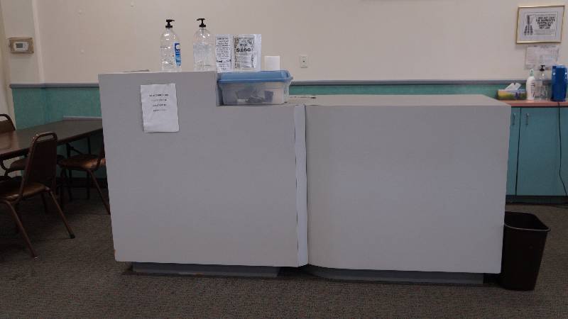 Gray Walk - Up Counter
