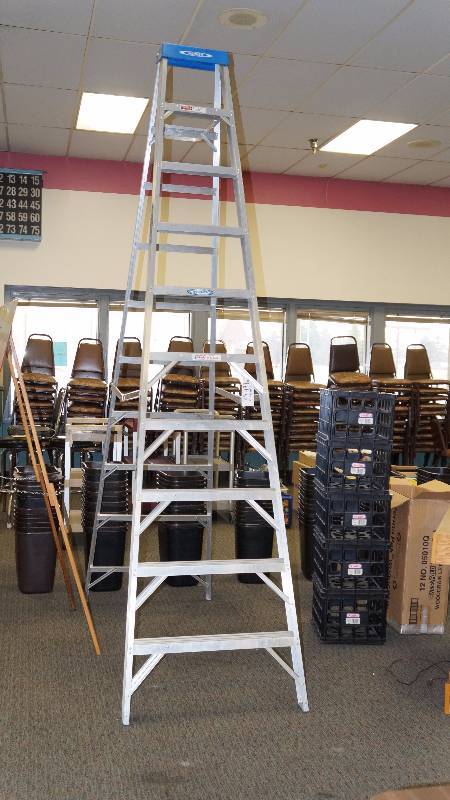 Werner 10 Fiberglass Ladder