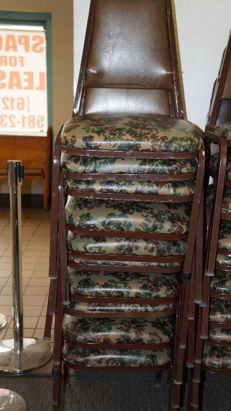 Set of 10 Stackable Chairs - Green Camoulflage