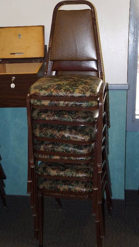 Set of 9 Stackable Chairs - Green Camoulflage