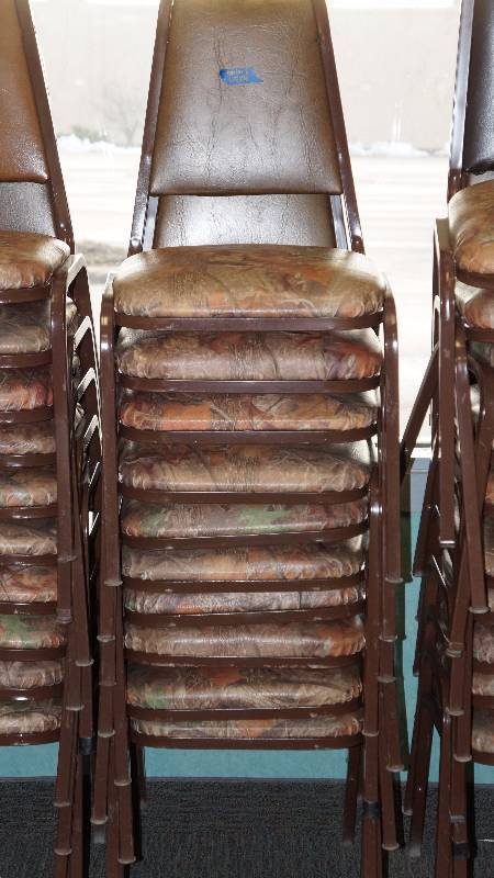 Set of 10 Stackable Chairs - Brown Camoulflage