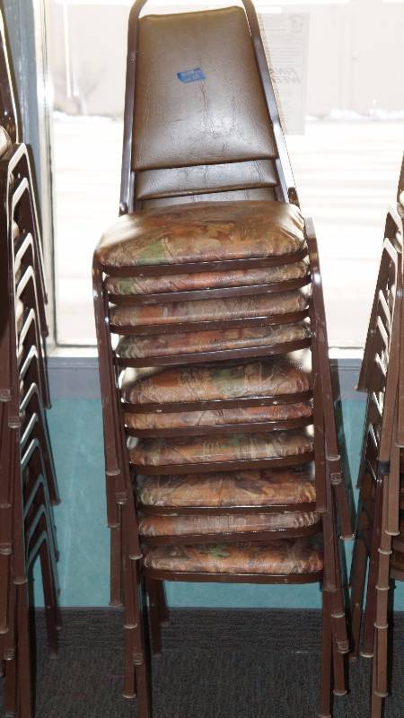 Set of 10 Stackable Chairs - Brown Camoulflage
