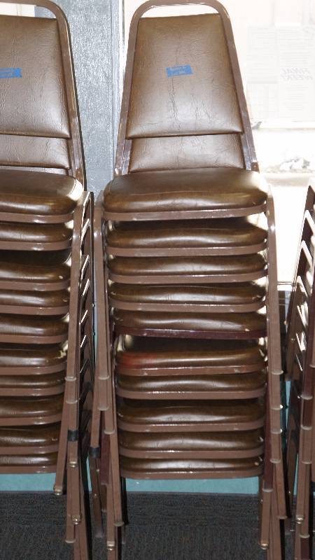 Set of 10 Stackable Chairs - Brown