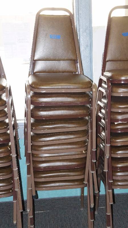Set of 10 Stackable Chairs - Brown