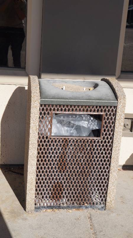 Outdoor Trash Can  Ashtray