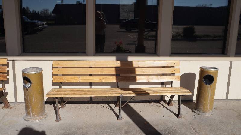 Set of 2 Outdoor Ashtrays