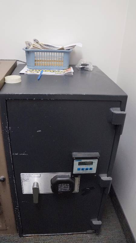 Amsec Black Safe