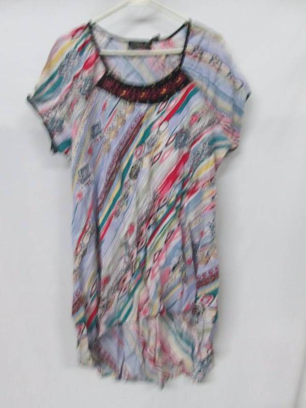 lot 98 image: Lola P Womens Short-Sleeve Print Top