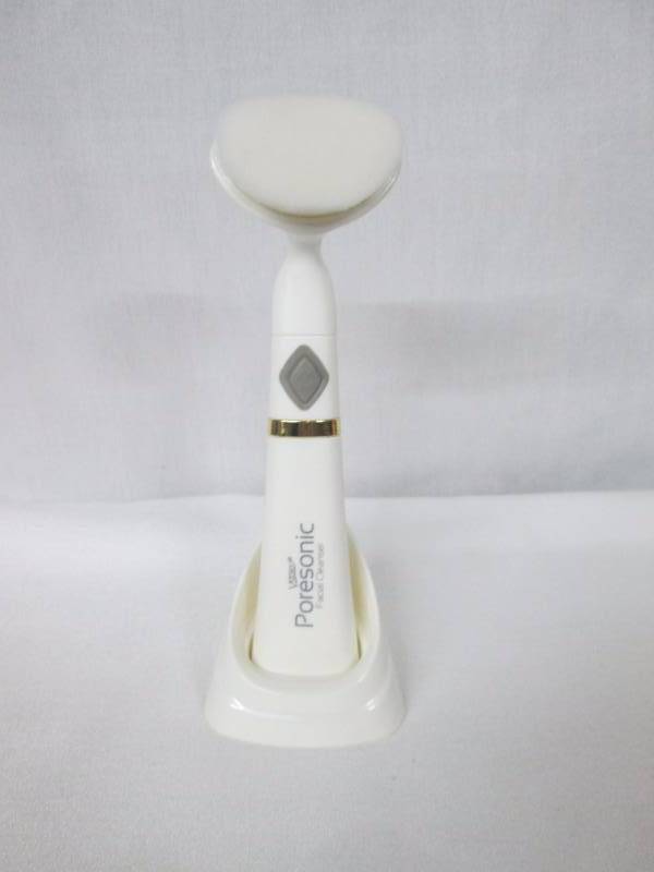 lot 78 image: Poresonic Facial Cleanser