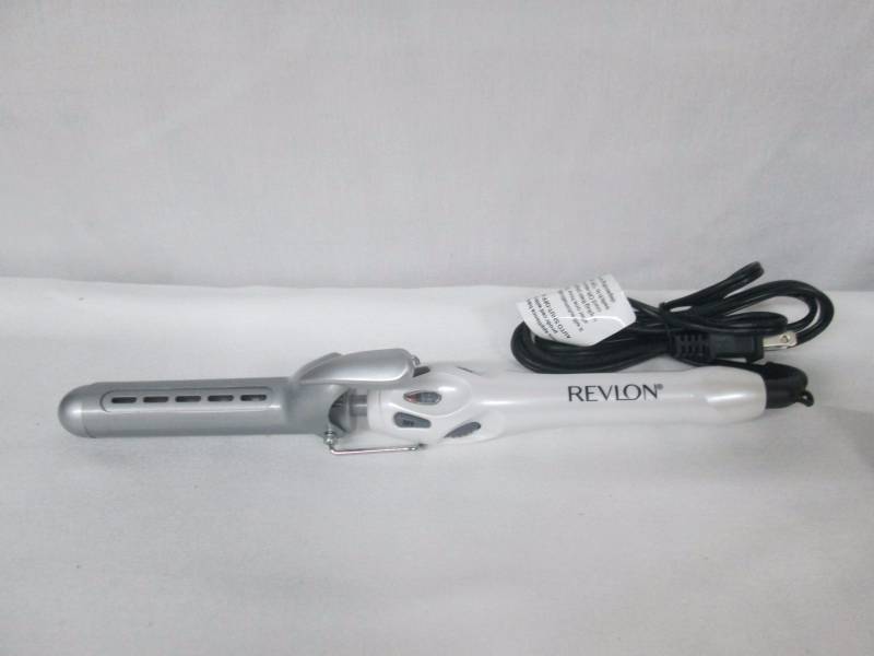 lot 57 image: Revlon 1 Ionic Styling Iron