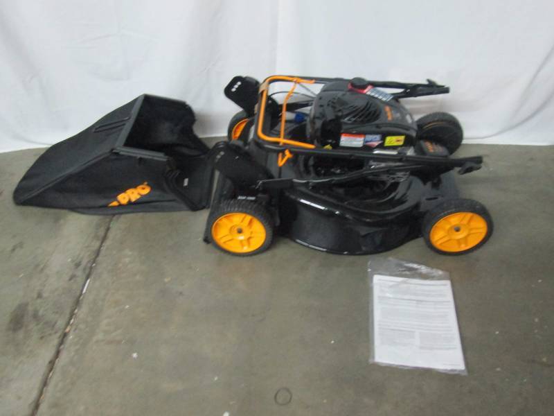 lot 9 image: Poulan Pro 22 2-in-1 Self-Propelled Mower