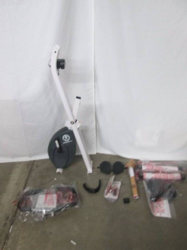 lot 43 image: Marcy Foldable Exercise Bike