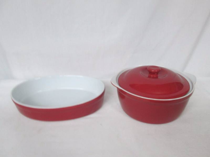 lot 70 image: 3-pc. Ceramic Ovenware Set