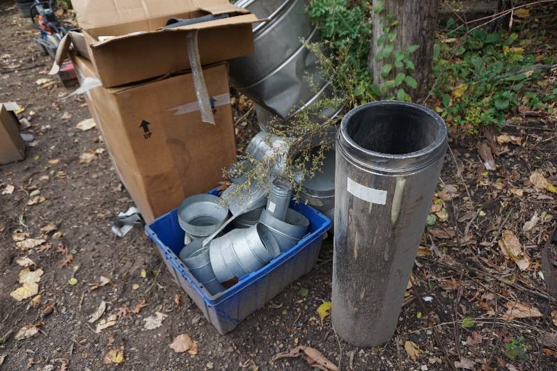 lot 29 image: Large Lot of of DuctVent, and Chimney Pipe, and Flashing