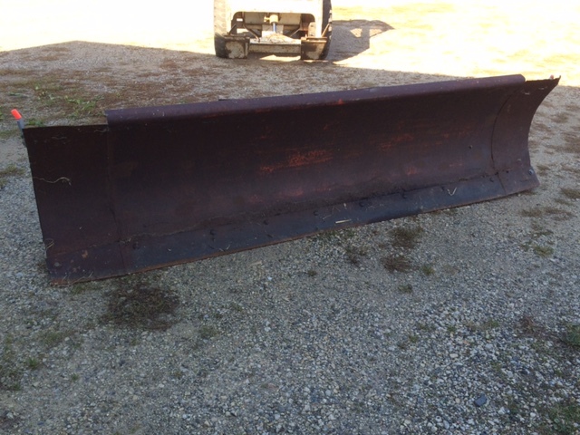 lot 3 image: Western 9 5 Universal Mount Skid Loader Skid Steer Snow Plow Attachment