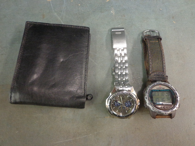 lot 10 image: Watch & Wallet
