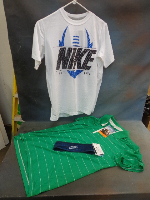 lot 71 image: Sportswear