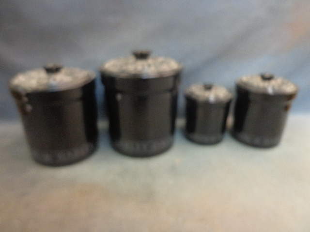 lot 88 image: Harley Davidson Containers