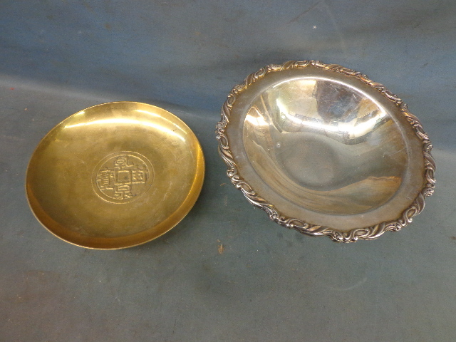 lot 154 image: Brass & Silver Dishes
