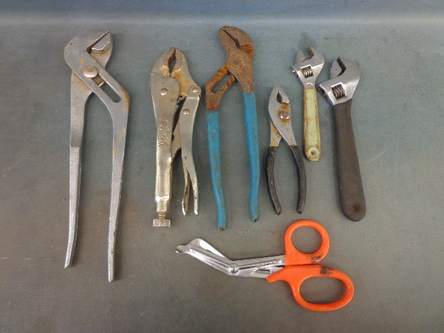 lot 171 image: Channel Locks, Scissors, & Vise Grips