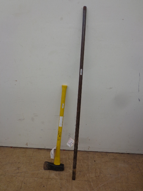lot 194 image: Ames Splitting Mall & Heavy Iron Bar