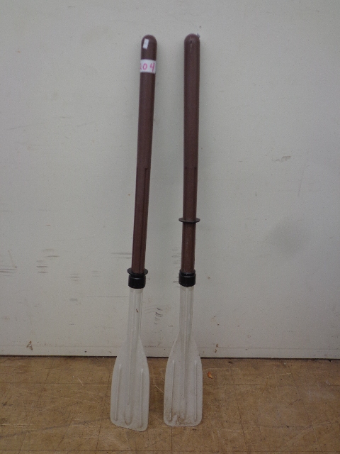 lot 204 image: Plastic Canoe Paddles