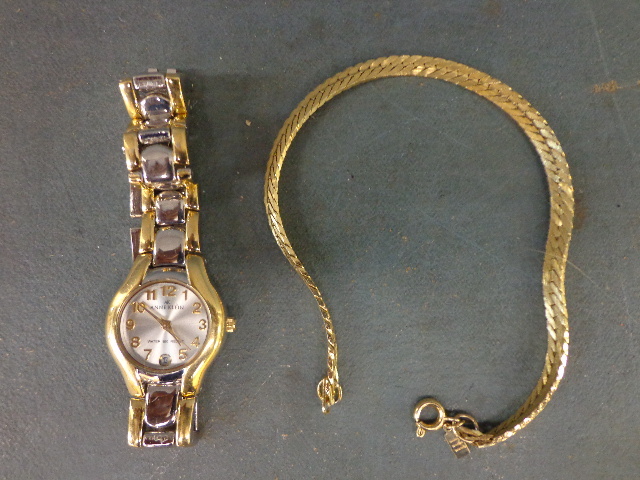 lot 210 image: Bracelet & Watch