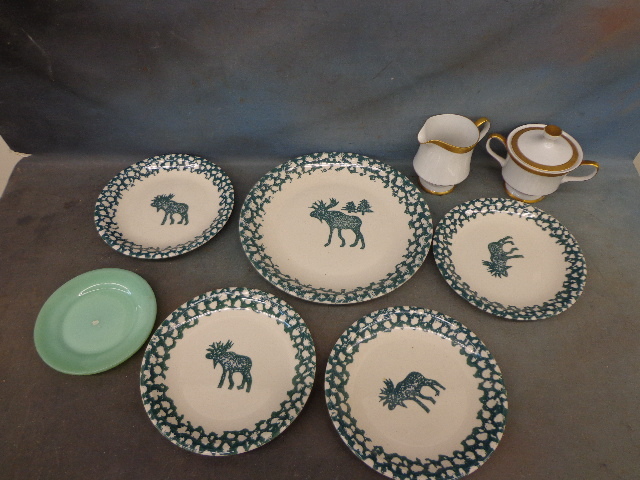 lot 227 image: Assorted Dishes