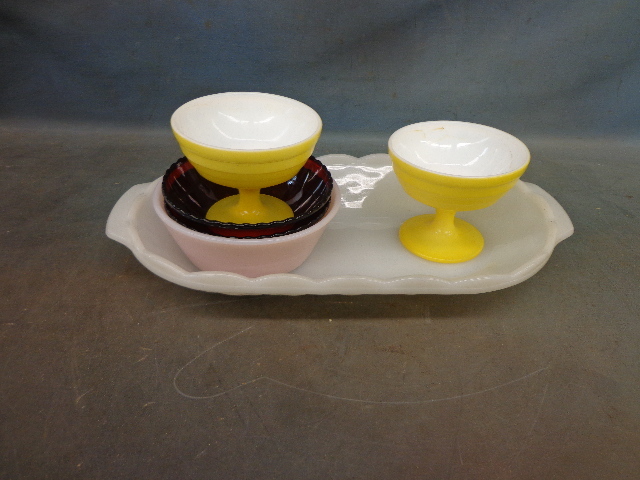 lot 243 image: Assorted Glassware