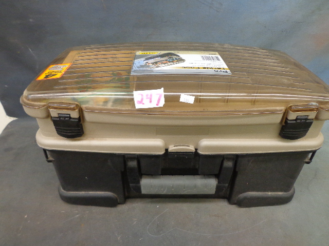 lot 247 image: Pro Tackle Bait Box