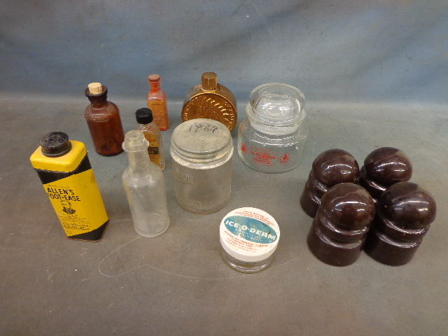 lot 249 image: Assorted Glass