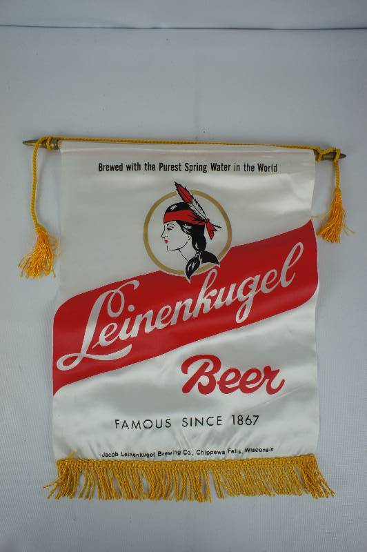 lot 6 image: Leinenkugel Banner