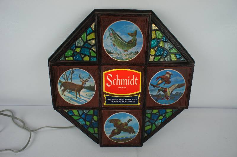 lot 31 image: Schmidt Beer Lighted Wildlife Sign