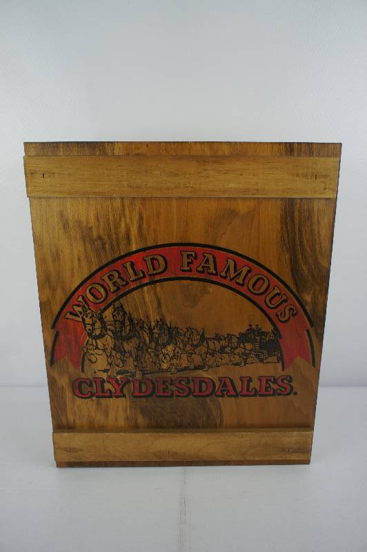 lot 76 image: Budweiser Clydesdales Wood Cabinet