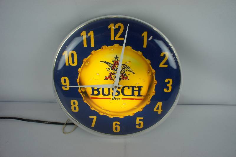 lot 110 image: Busch Beer Lighted Electric Clock