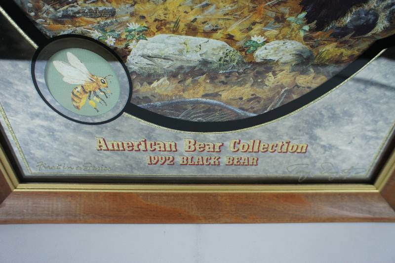 lot 159 image: Hamms 1992 Black Bear Mirror
