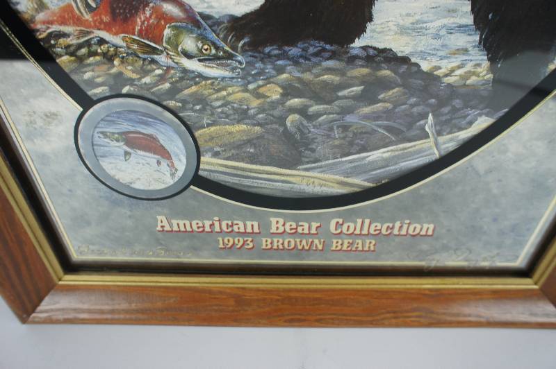 lot 160 image: Hamms 1993 Brown Bear Mirror