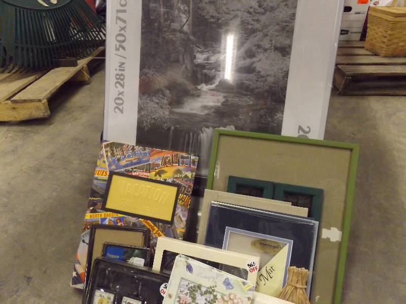 Picture Frames, Photo Albums