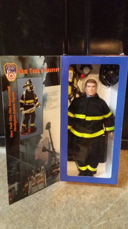 Fire Zone FDNY firefighter action figure
