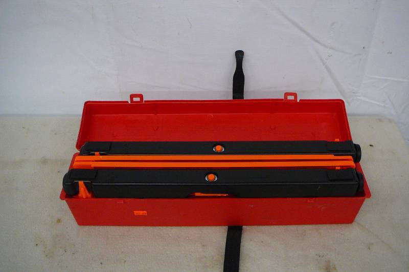 Hwy Safety Triangle Kit in Box