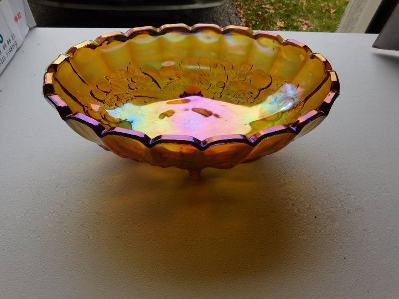 footed carnival glass serving bowl grape theme