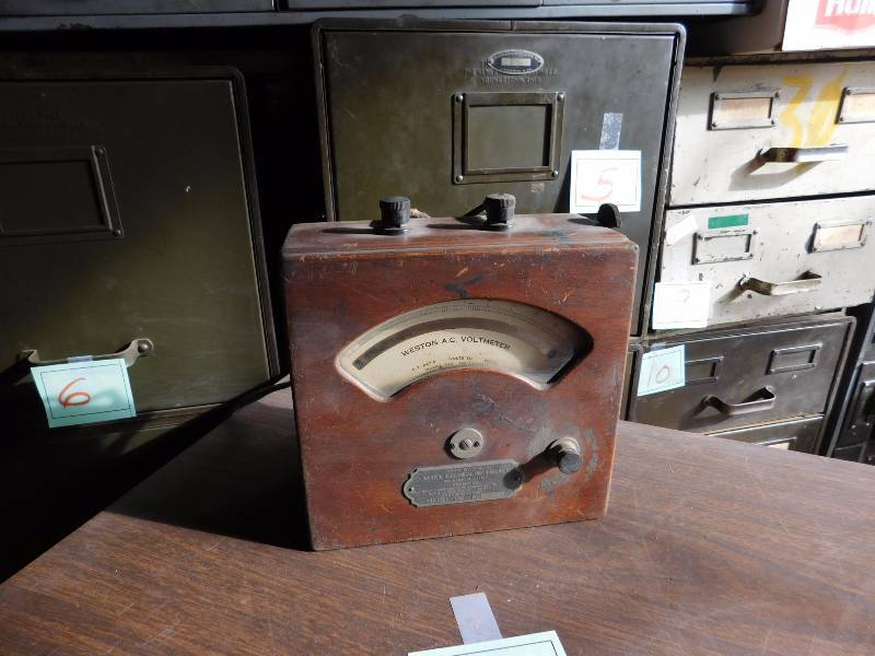 Antique Weston A.C. Voltmeter Weston Electrical Instrument Co. Newark, N.J. U.S.A.