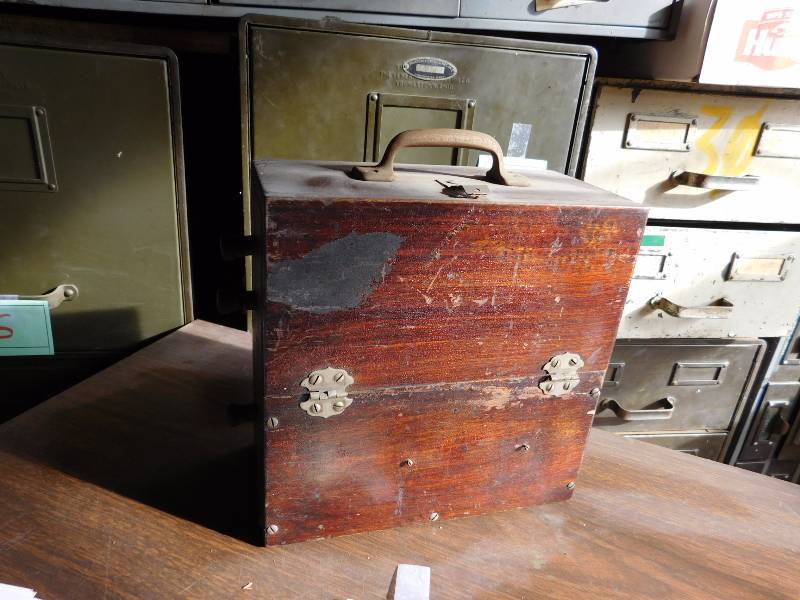 Antique Eclipse voltmeter in wooden box see photos