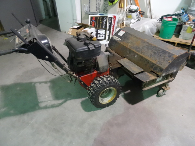 lot 2 image: Gravely Self Propelled Sweeper 36