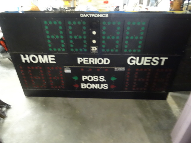 lot 4 image: Daktronics, Electronic Score Board