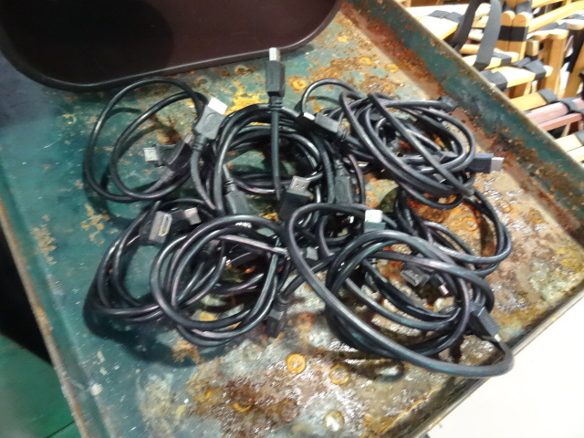 lot 155 image: Misc HDMI Cables
