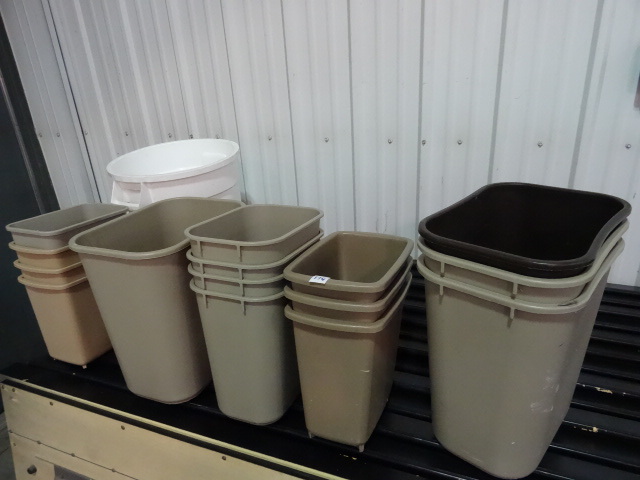 lot 174 image: Misc Office Garbage Cans
