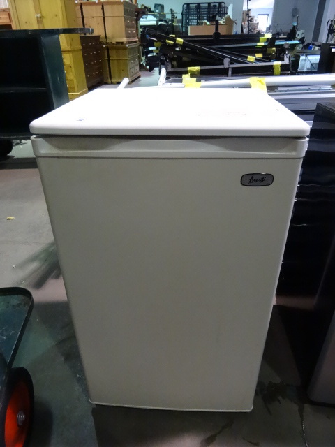 lot 229 image: Avanti Hotel Size Refrigerator